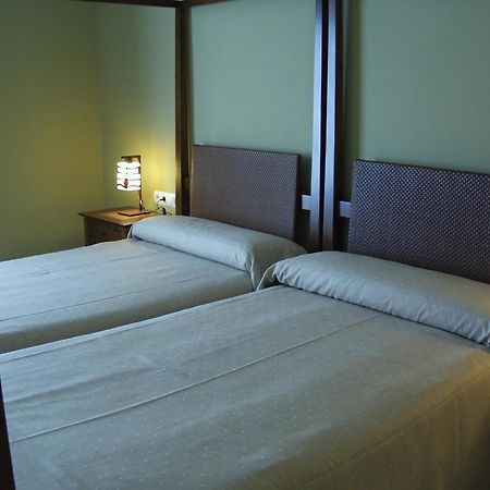 Hotel Las Casas Del Duque Osuna Bagian luar foto